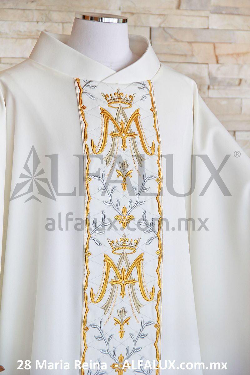 28 Maria Reina Alfalux Casulla Perla Central 204